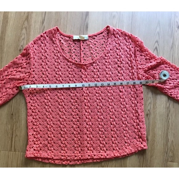 Urban Outfitters Staring at Stars Coral/Pink Crochet Sweater - Size Small - Picture 5 of 6